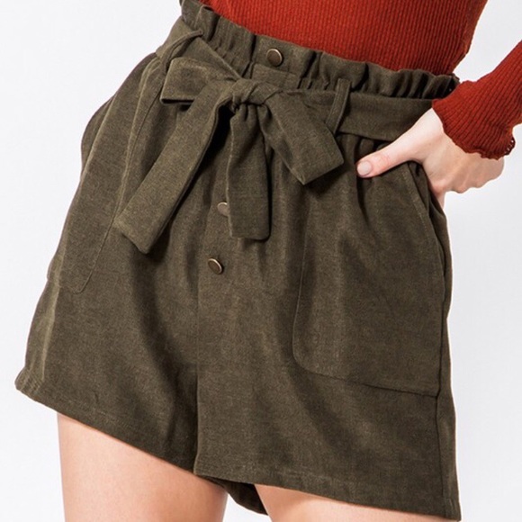 NWT Olive Green Paper bag Shorts - Picture 2 of 5